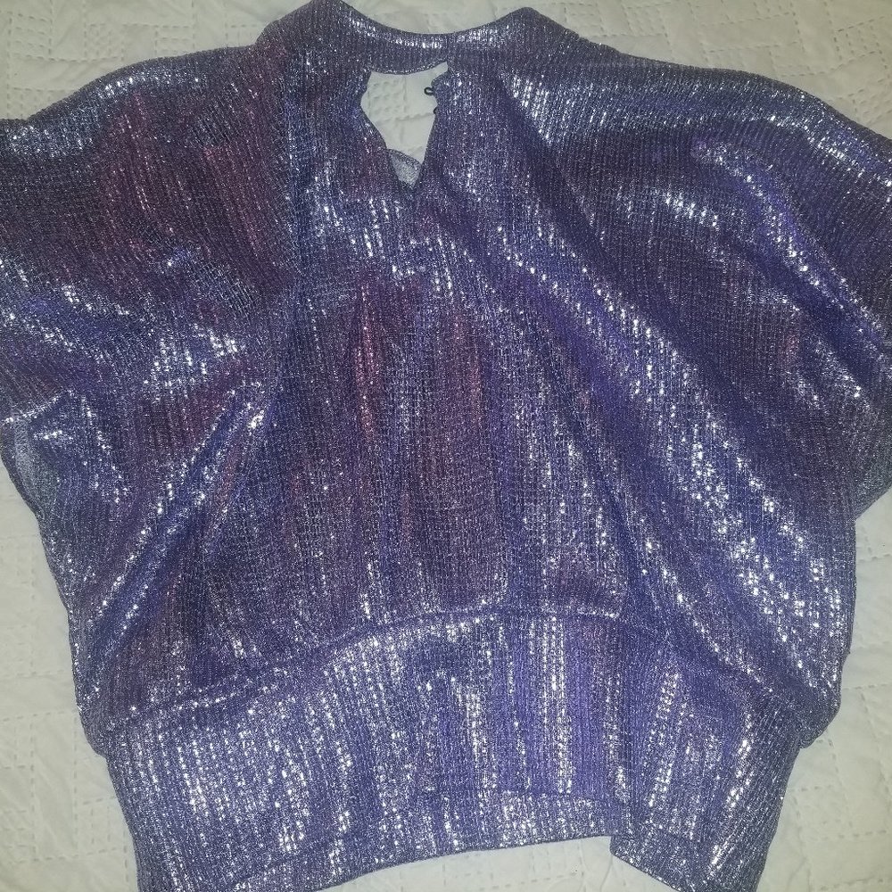 Sparkly top - Picture 2 of 3